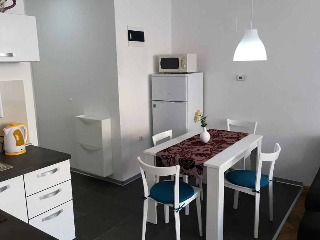 Arenacentar Apartments Pula Luaran gambar
