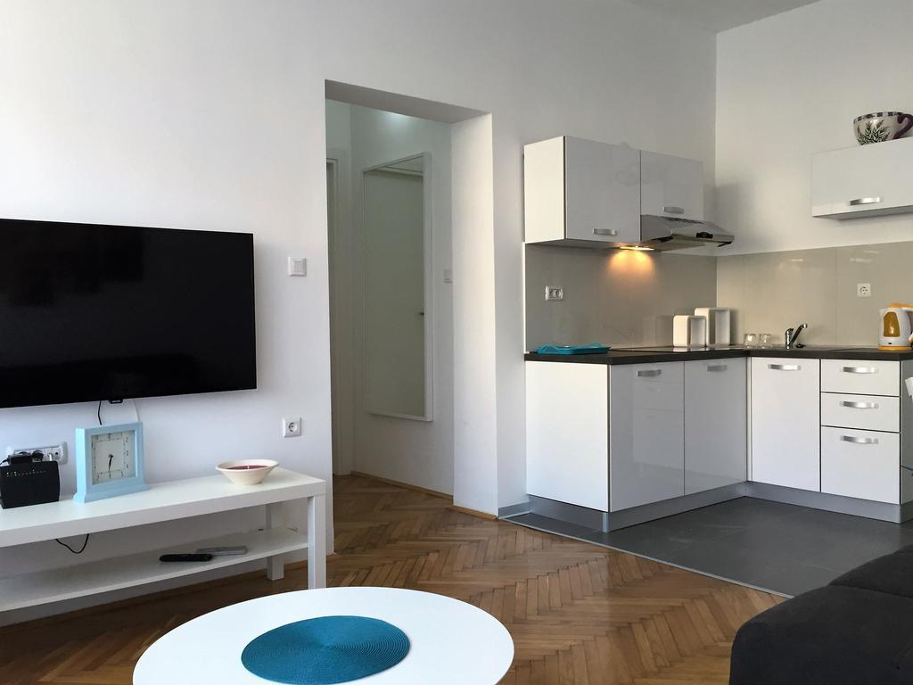 Arenacentar Apartments Pula Luaran gambar
