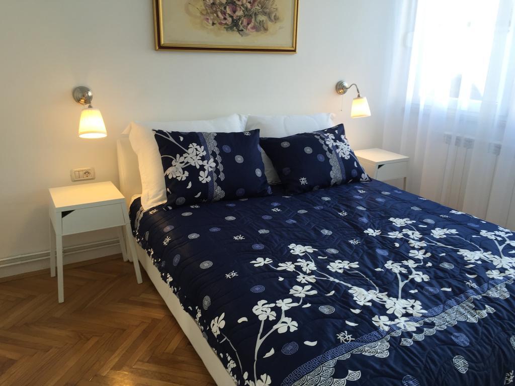 Arenacentar Apartments Pula Luaran gambar