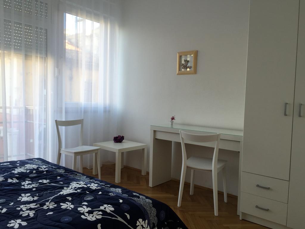 Arenacentar Apartments Pula Luaran gambar