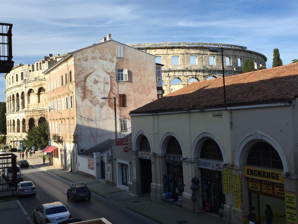 Arenacentar Apartments Pula Luaran gambar