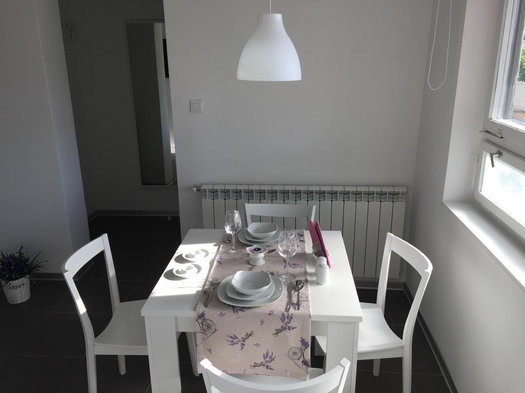 Arenacentar Apartments Pula Luaran gambar